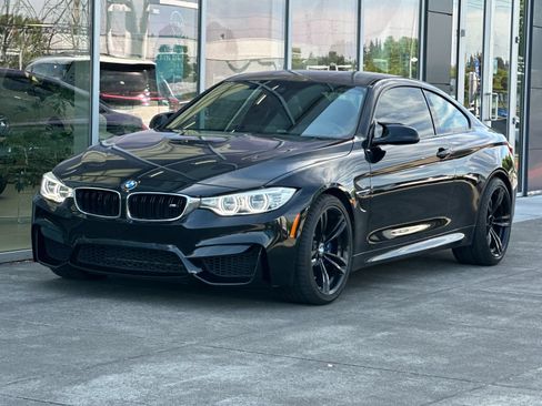 Used 2015 BMW M4 Coupe RWD image 7