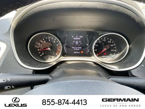 Used 2018 Jeep Compass Latitude w/ Cold Weather Group AWD/4WD image 17