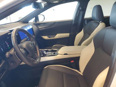 Used 2023 Lexus NX 350h NX 350h Premium image 20