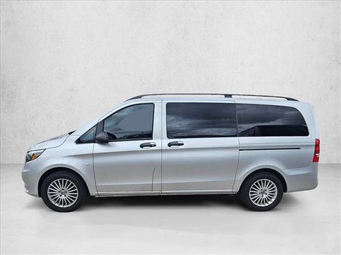 Used 2023 Mercedes-Benz Metris Passenger image 6