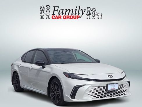 Used 2026 Toyota Camry XSE w/ Premium Plus Package FWD image 2