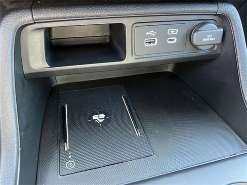 Used 2025 Honda Pilot TrailSport image 22