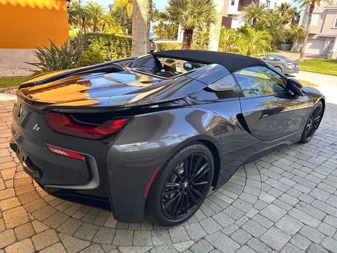 Used 2019 BMW i8 Roadster AWD/4WD image 50