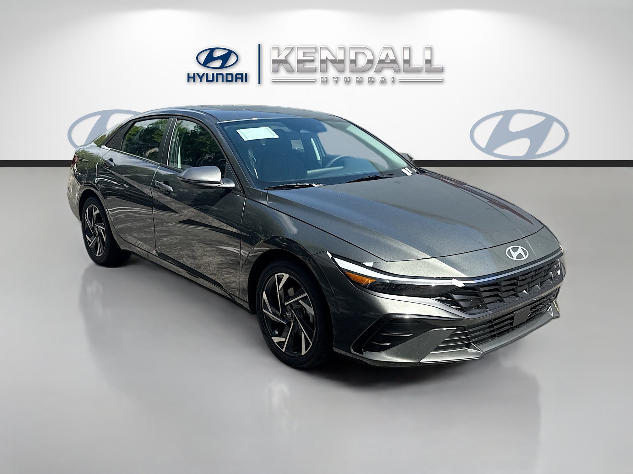 New 2026 Hyundai Elantra Limited FWD image 1