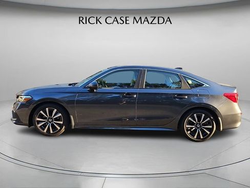 Used 2023 Honda Civic EX image 3