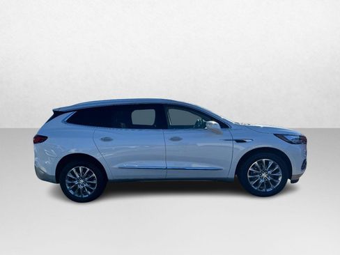 Used 2020 Buick Enclave Essence w/ Trailering Package, 5000 lbs. image 4