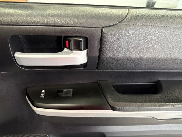Used 2020 Toyota Tundra SR5 AWD/4WD image 50