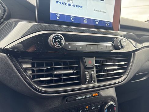 Used 2023 Ford Escape ST-Line image 34