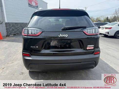 Used 2019 Jeep Cherokee Latitude Plus w/ Cold Weather Group AWD/4WD image 7