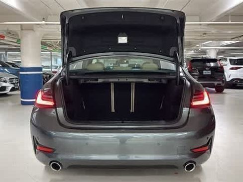 Used 2021 BMW 330i xDrive Sedan w/ Driving Assistance Package image 7