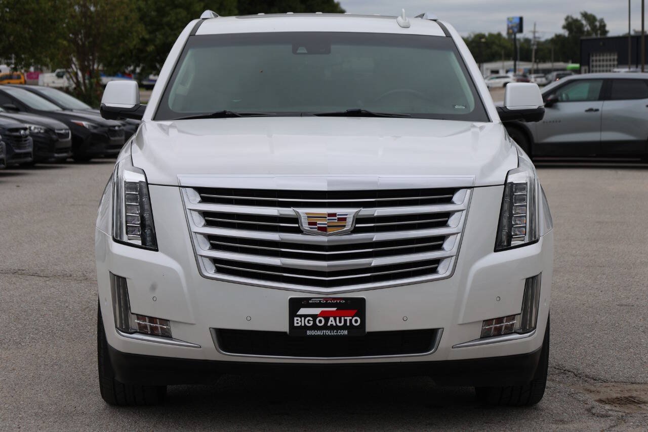 Used 2017 Cadillac Escalade Premium Luxury AWD/4WD image 2