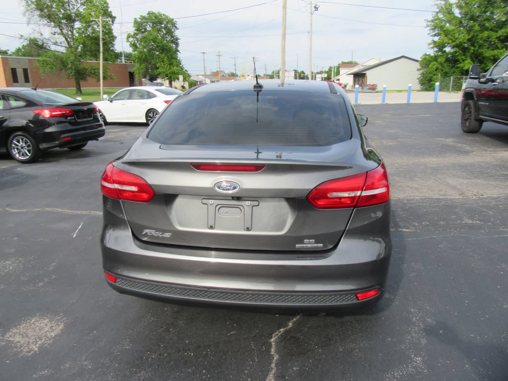 Used 2016 Ford Focus SE FWD image 5