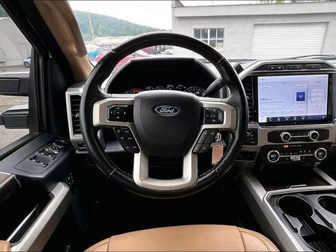 Used 2022 Ford F250 Lariat w/ Chrome Package AWD/4WD image 5