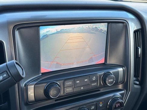 Used 2018 Chevrolet Silverado 1500 LT w/ All Star Edition image 15