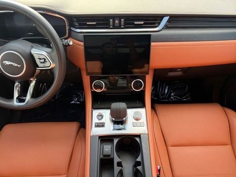 New 2025 Jaguar F-PACE R-Dynamic S AWD/4WD image 15