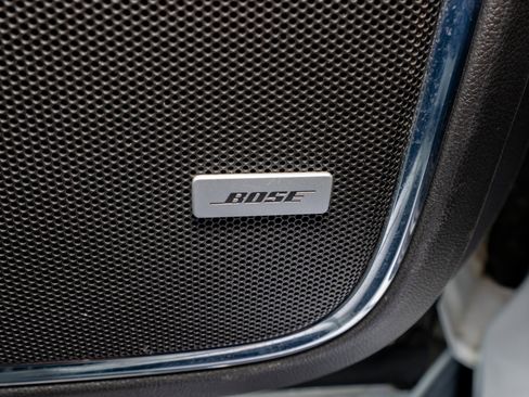 Used 2019 GMC Yukon SLT image 16