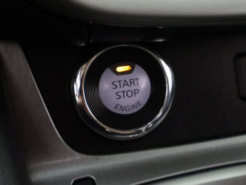 Used 2019 Nissan Murano S image 41