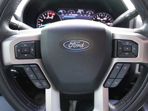 Used 2020 Ford F250 Platinum w/ FX4 Off-Road Package AWD/4WD image 23