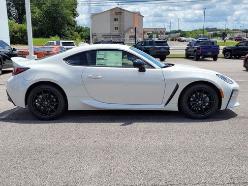New 2025 Toyota GR86 Premium RWD image 8