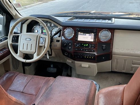 Used 2008 Ford F350 Lariat image 24