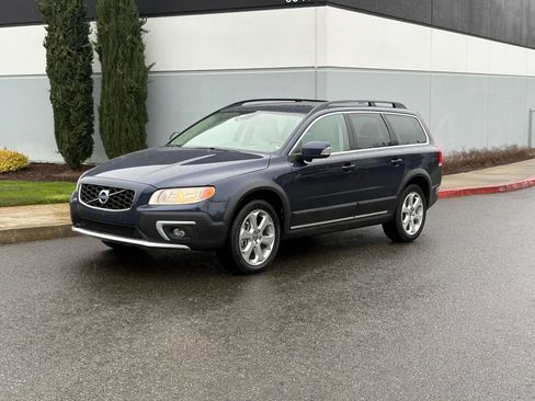 Used 2015 Volvo XC70 3.2 Premier image 1