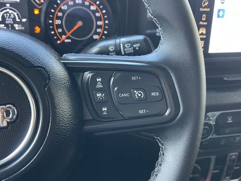 New 2026 Jeep Gladiator Sport AWD/4WD image 33
