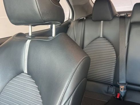 Used 2023 Toyota Camry SE image 19