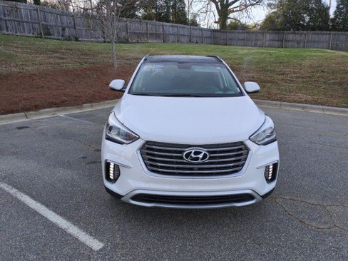 Used 2017 Hyundai Santa Fe Limited image 2