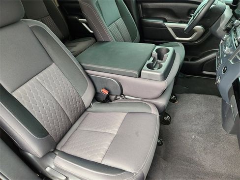 Used 2022 Nissan Titan SV w/ Accessory Utility Package image 14