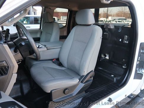 Used 2020 Ford F250 XL w/ Power Equipment Group image 11