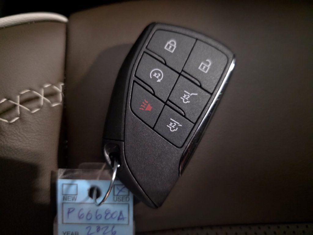 Used 2026 GMC Yukon Denali Ultimate AWD/4WD image 41
