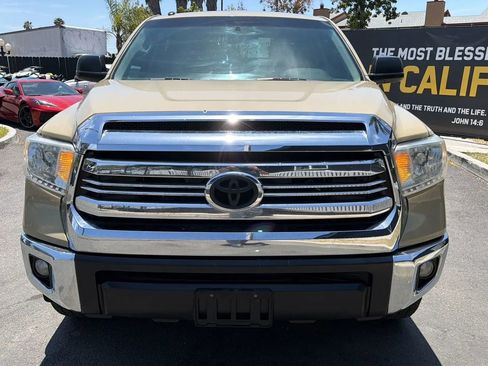 Used 2017 Toyota Tundra SR5 w/ SR5 Upgrade Package RWD image 3