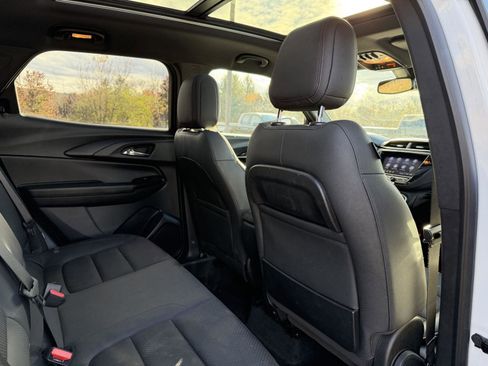 Used 2022 Chevrolet TrailBlazer RS w/ Sun and Liftgate Package image 31