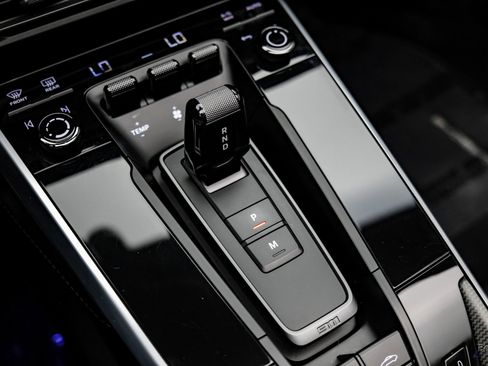 Used 2022 Porsche 911 Turbo S image 64