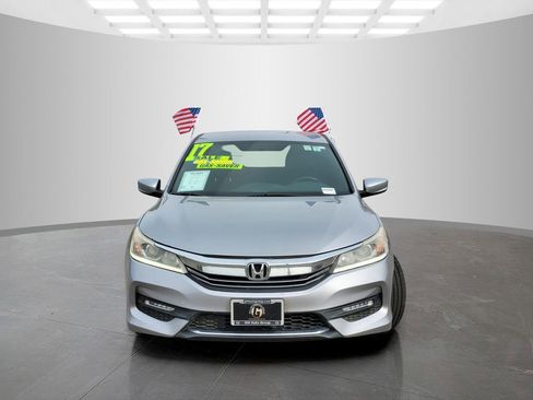 Used 2017 Honda Accord Sport image 2