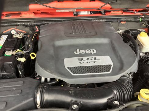 Used 2013 Jeep Wrangler Rubicon image 5