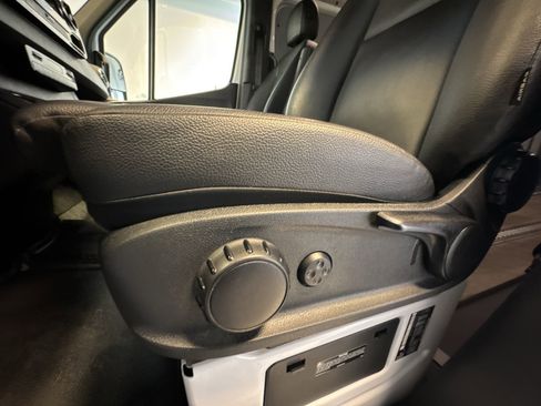 Used 2025 Mercedes-Benz Sprinter 2500 image 12