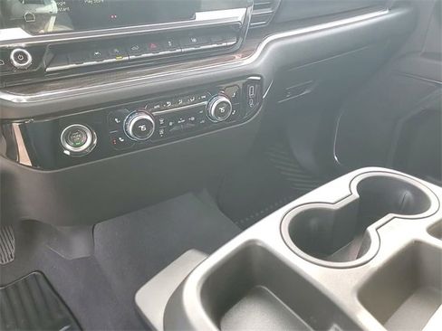 Used 2023 GMC Sierra 1500 Elevation image 19