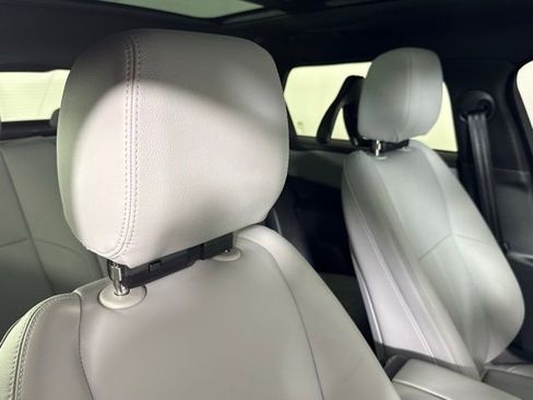 New 2026 Land Rover Range Rover Velar Dynamic SE image 28