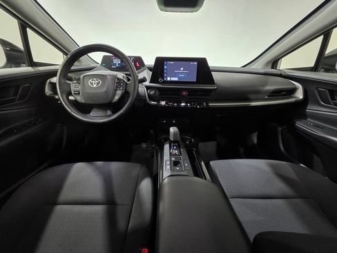 Used 2025 Toyota Prius LE image 14