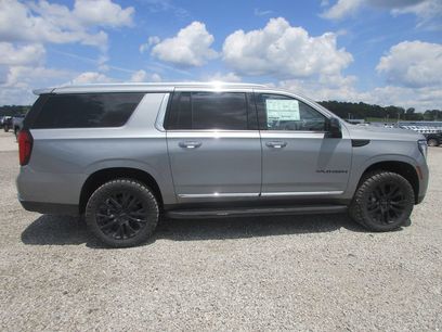 New 2026 GMC Yukon XL Elevation w/ Elevation Premium Package