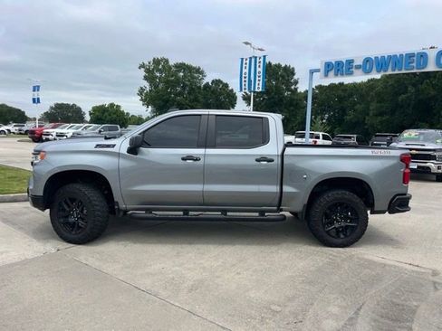 Used 2025 Chevrolet Silverado 1500 LT Trail Boss w/ Convenience Package II AWD/4WD image 4