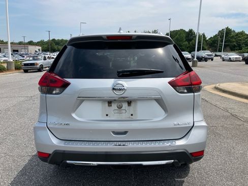Used 2018 Nissan Rogue SL w/ Premium Package AWD/4WD image 18