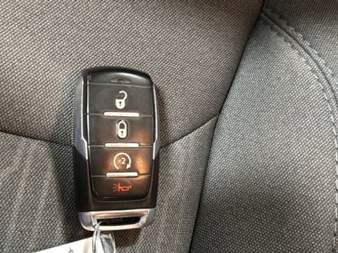 Used 2019 RAM 1500 Big Horn AWD/4WD image 21