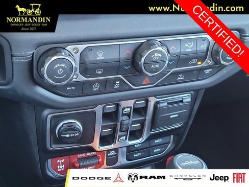 Certified 2026 Jeep Gladiator Mojave AWD/4WD image 11