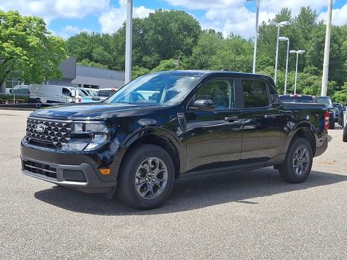 New 2025 Ford Maverick XLT w/ Equipment Group 301A AWD/4WD image 2