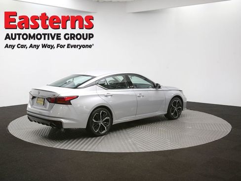 Used 2024 Nissan Altima 2.5 SR image 40