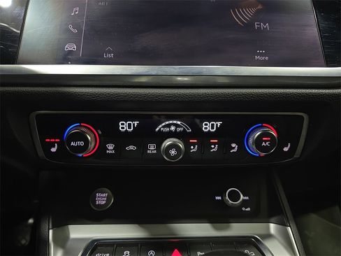 Used 2019 Audi Q3 2.0T Premium Plus image 24