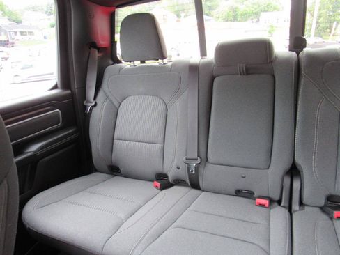Used 2022 RAM 1500 Big Horn AWD/4WD image 8