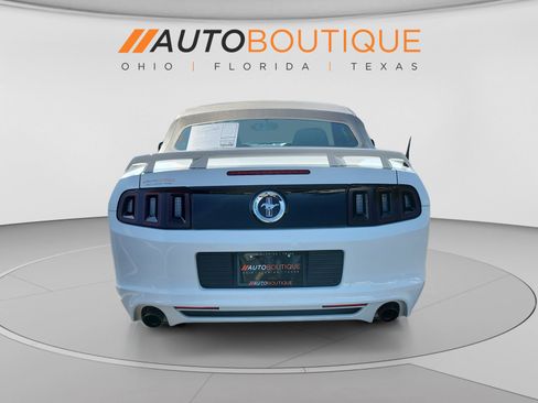 Used 2014 Ford Mustang Convertible w/ Equipment Group 102A RWD image 4